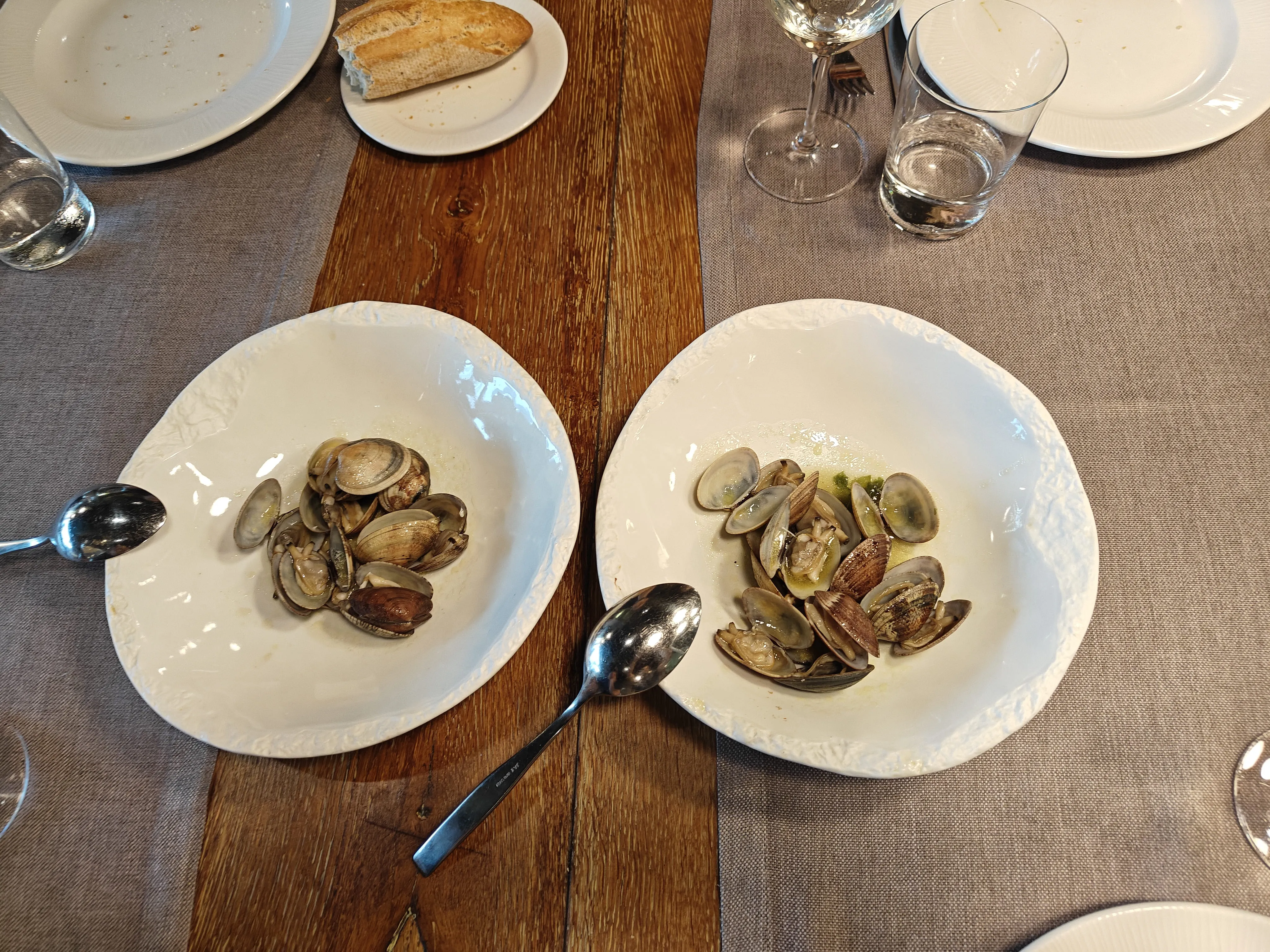 Almejas a la parrilla en Katxiña